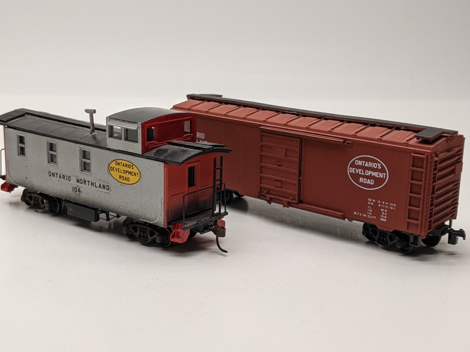 (Lot of 4) HO Ontario Northland / ONR Box Car, Caboose For