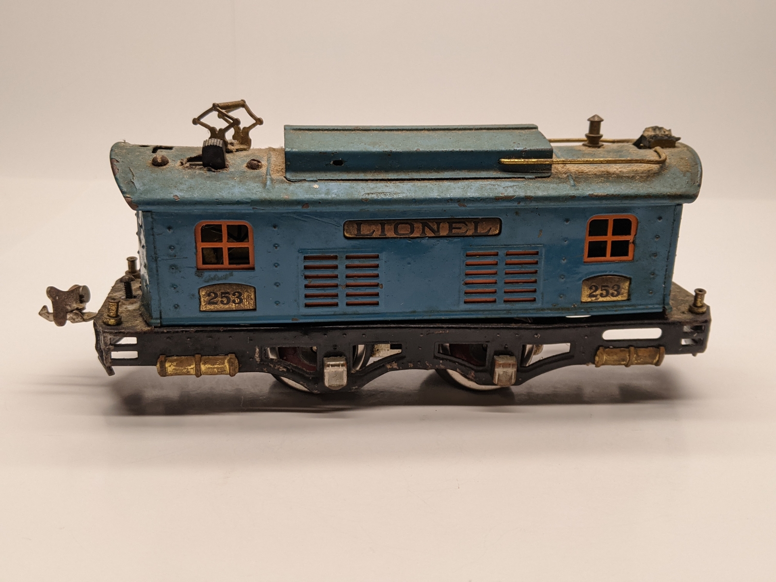 Used model trains and parts on sale for sale