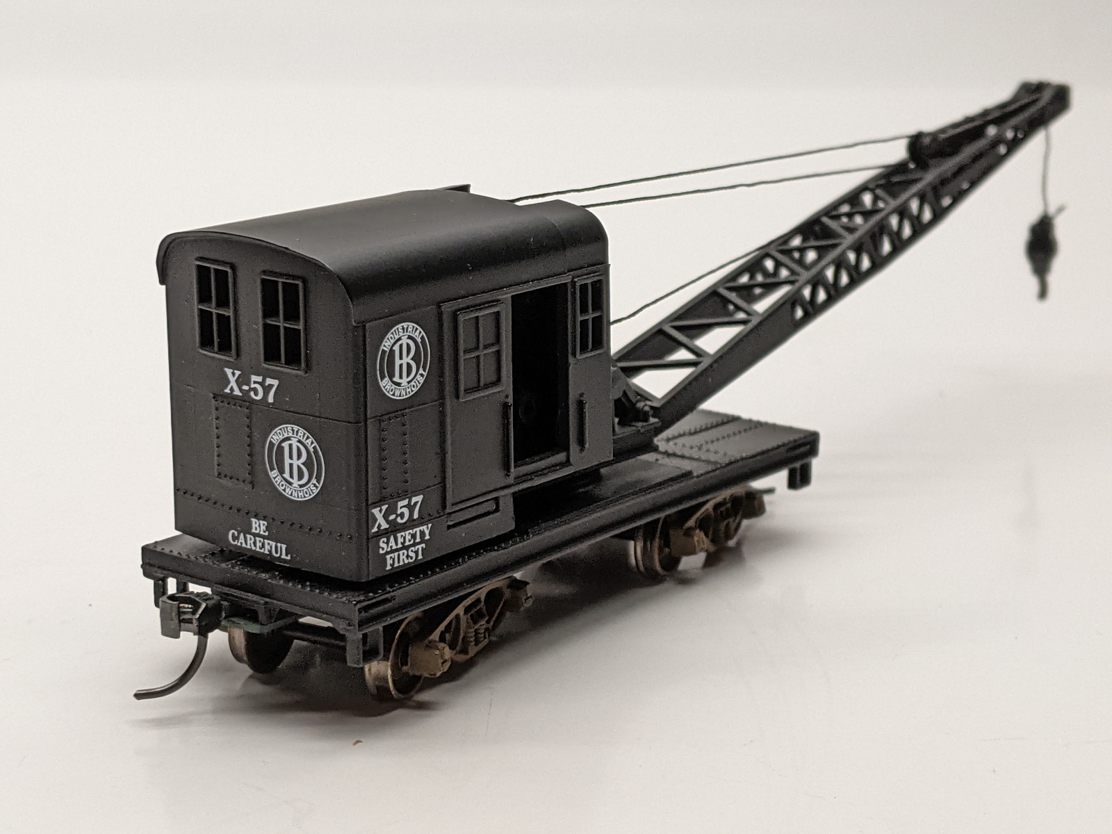 Walthers 932-5611 HO 25 Ton Industrial Crane - Industrial
