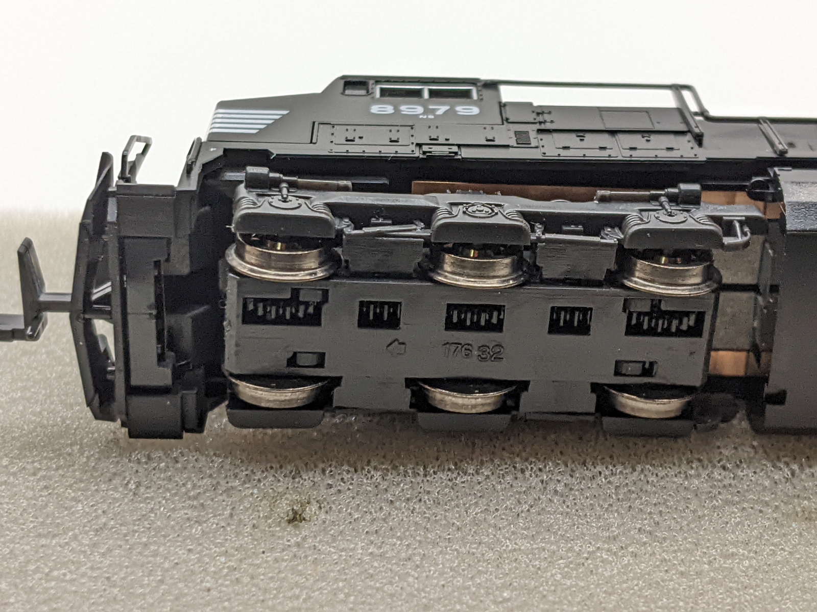 Kato 176-3702 N C44-9W - Norfolk Southern / NS #8979 For Sale