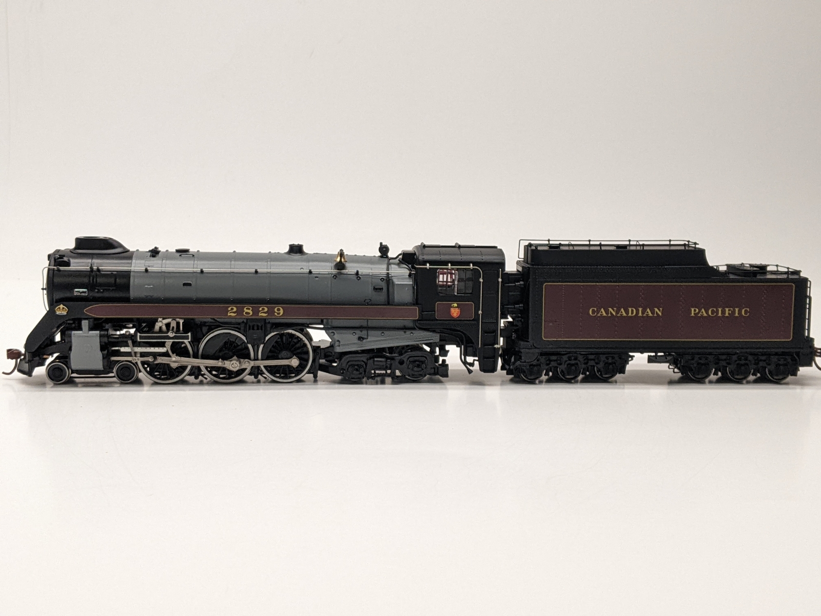 Rapido 600503 HO 464 H1c Royal Hudson Canadian Pacific / CP 2829