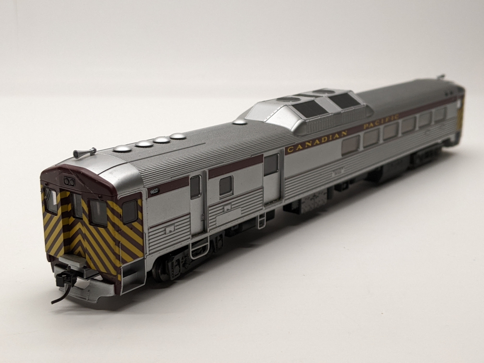 Proto 1000 239727 HO Budd RDC - Canadian Pacific / CP #9022 For