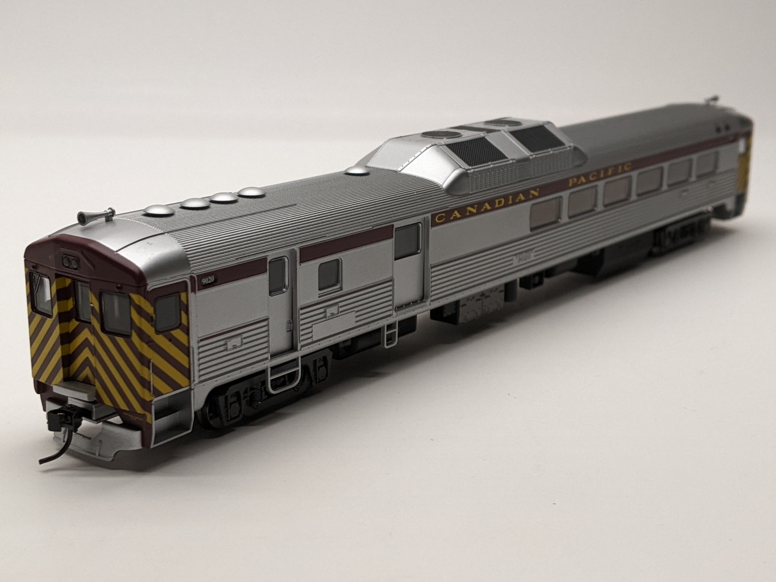 Proto 1000 239726 HO Budd RDC - Canadian Pacific / CP #9020 For